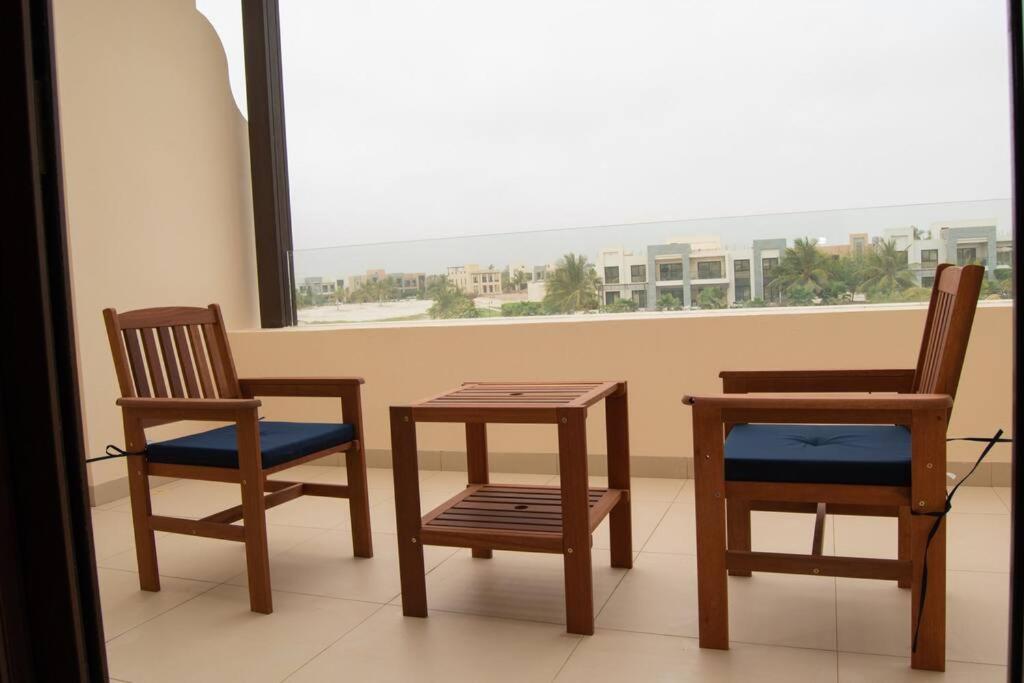 Stylish Townhouse Retreat In The Heart Of Salalah By Bespoke Holiday Homes Taqah Exterior photo